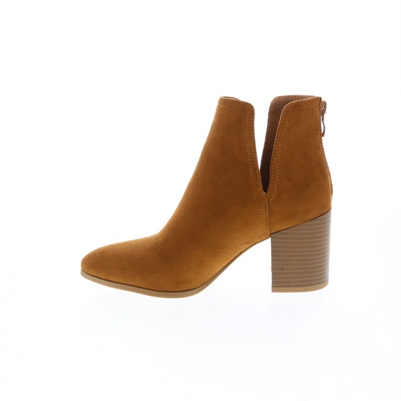 LADIES BLOCK HEEL BOOTIE - Picture 1 of 4